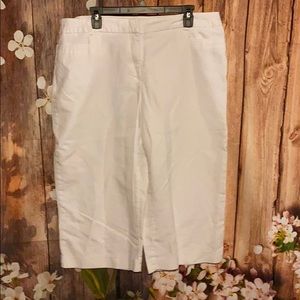 ❤️Counterparts white capris size 18W❤️